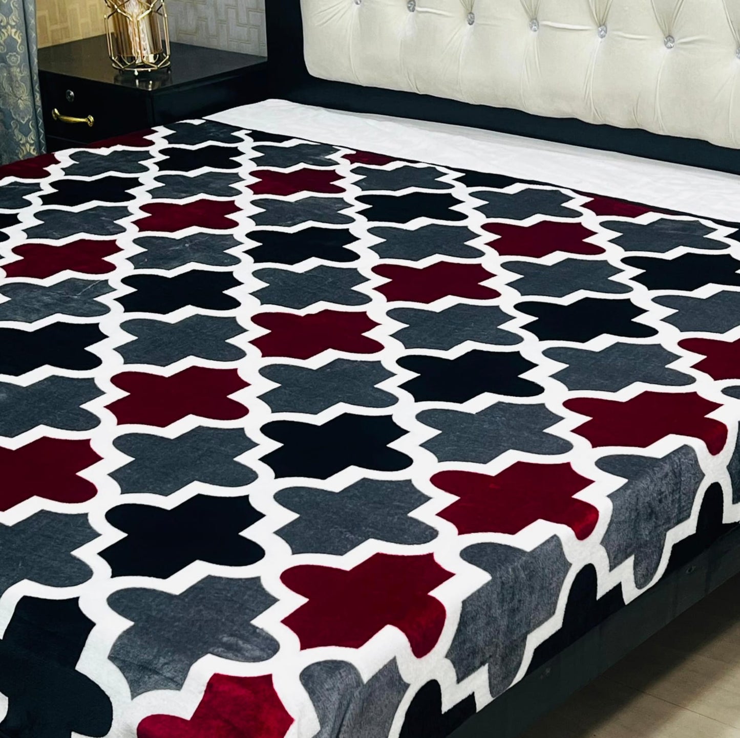 Multicolor Digital Print King Size Bedsheet – Premium Cotton Bedding